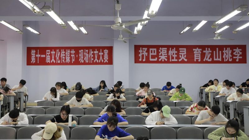 房地产开盘活动策划：关键环节与策略解析**